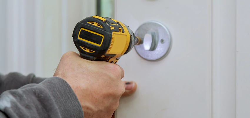 Street Locksmith For Smart Lock Repair in Aliso Viejo, CA